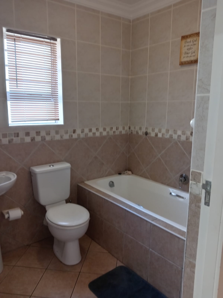2 Bedroom Property for Sale in Jeffreys Bay Central Eastern Cape